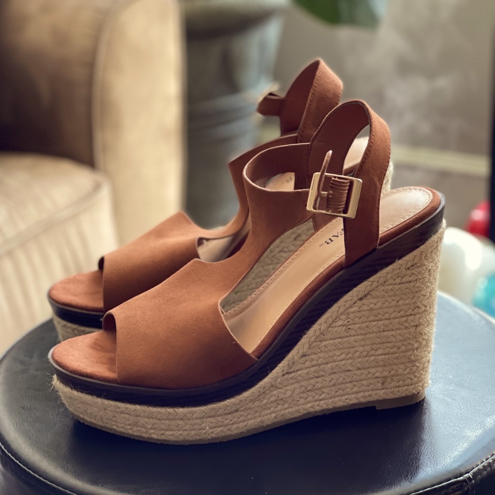 Gorgeous Brand New Wedges!